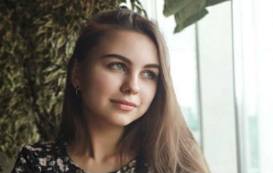Выпускница Биотехнологического лицея Кольцово написала ЕГЭ по обществознанию на 100 баллов